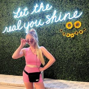 Meet your Posher, Christine